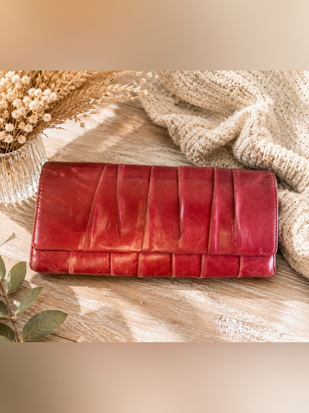 ❤️ HOBO Red Leather Pleated Trifold Wallet